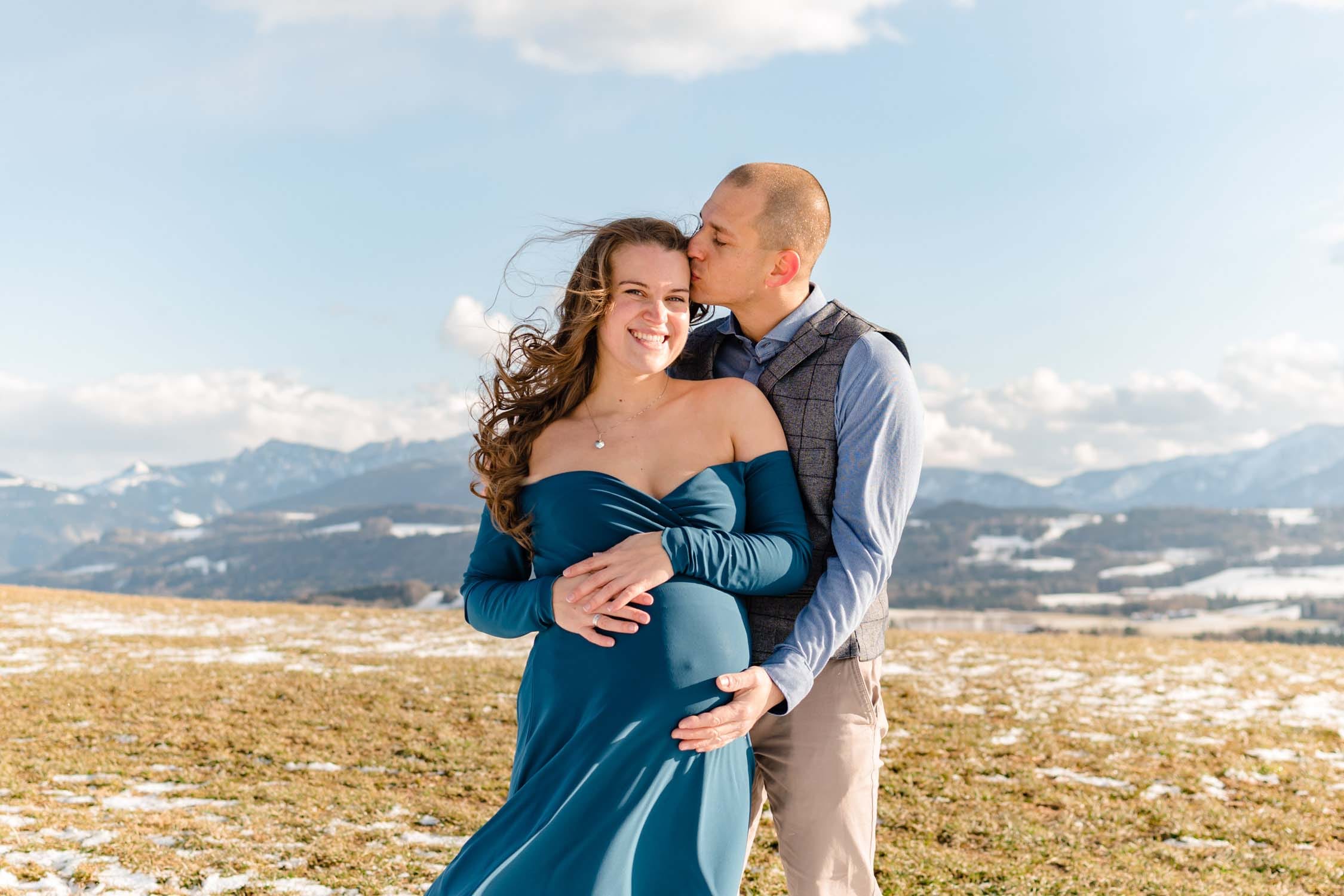 Babybauchfotos mit Geschwister Babybauchfotos Muenchen Babybauch Fotografie Muenchen Babybauch Shooting Rosenheim 30